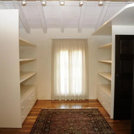 - Mantova, Private Pool, Wifi, Fitness *