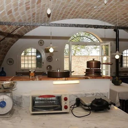 - Mantova, Private Pool, Wifi, Fitness *