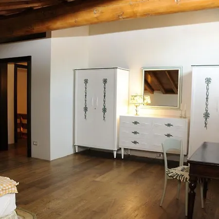 - Mantova, Private Pool, Wifi, Fitness Borgoforte