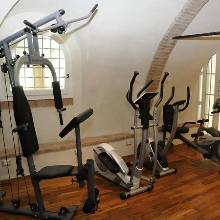 - Mantova, Private Pool, Wifi, Fitness Casa de Campo
