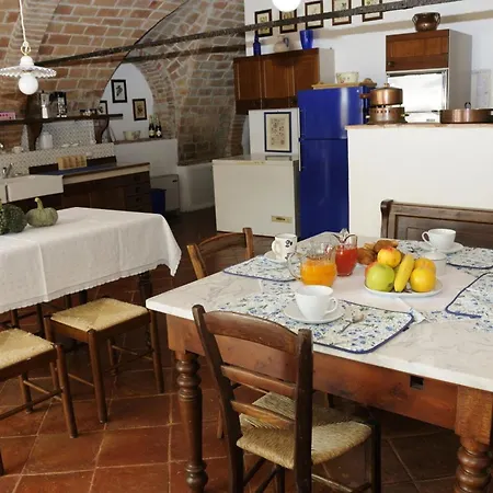 - Mantova, Private Pool, Wifi, Fitness Casa de Campo