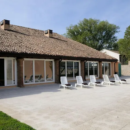 - Mantova, Private Pool, Wifi, Fitness *